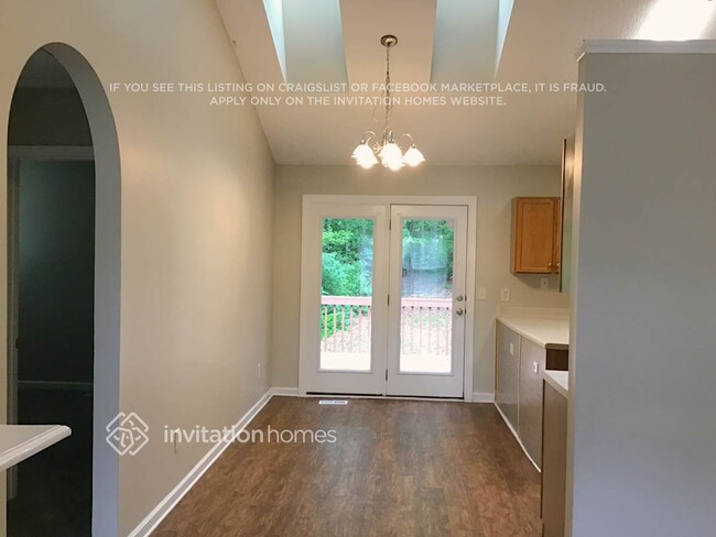 Foto del edificio - 5305 Dunrobin Ct