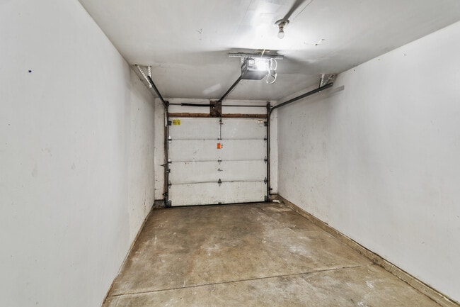 Building Photo - 14163 S Napa Cir