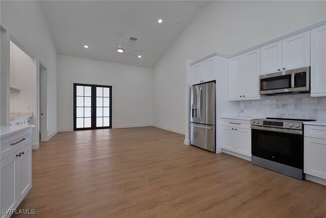 Building Photo - 1373 Shady Ln