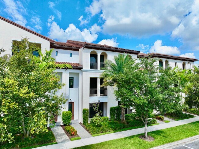 Building Photo - 4079 Faraday Wy