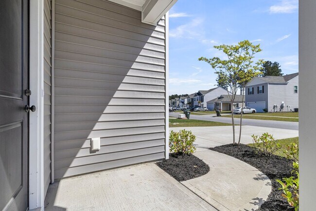 Foto del edificio - Beautiful 3 bedroom/3 bathroom two story home available in Cane Bay!