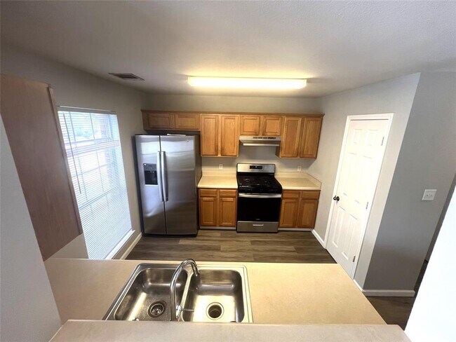 Building Photo - 15601 Valerie's Cove