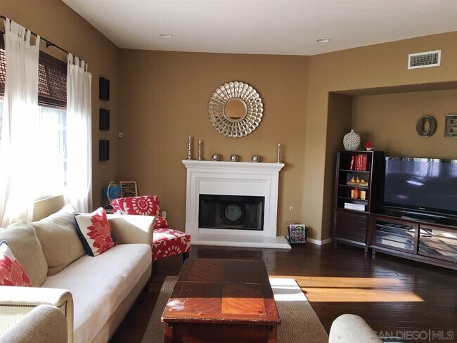 Building Photo - 2730 Valleycreek Cir