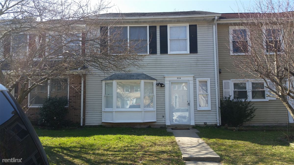 Primary Photo - 3 br, 2.5 bath House - 224 Westdale Dr