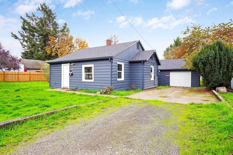 Primary Photo - 1454 Hiatt St