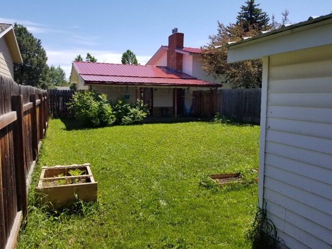 Building Photo - 505 N 16th Ave