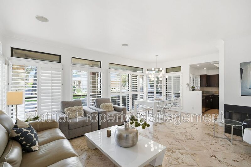 Foto principal - 9707-9707 E Mountain View Rd