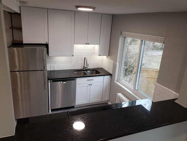 Building Photo - 4171 Allendale Dr