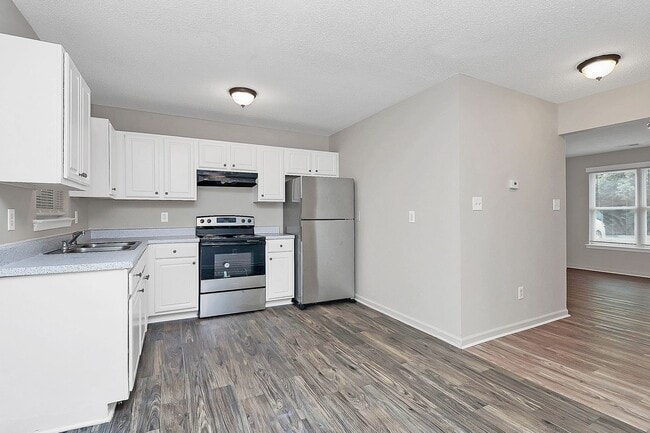 Interior Photo - Davis Mills