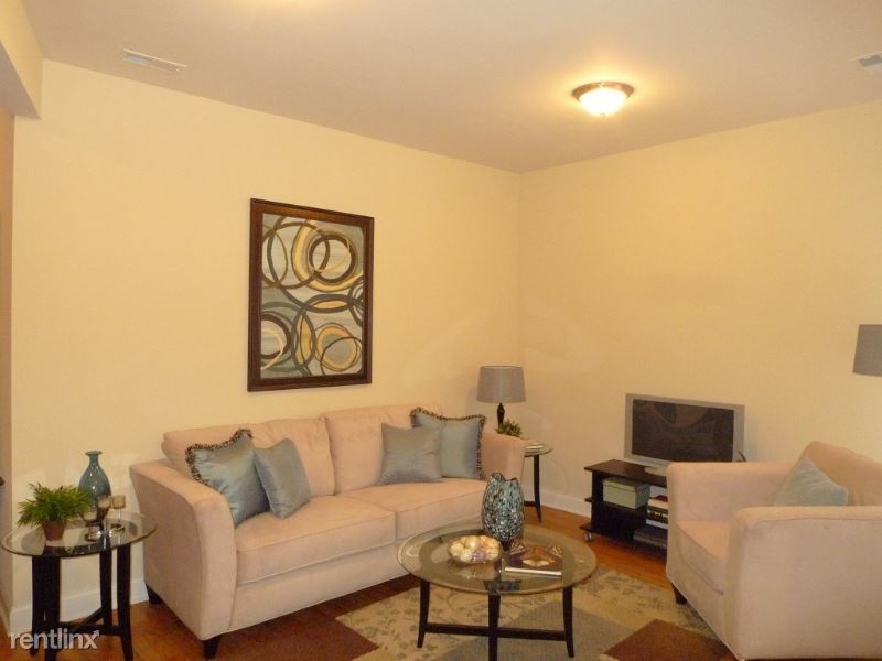Primary Photo - 3 br, 2 bath Apartment - 5442 S Woodlawn