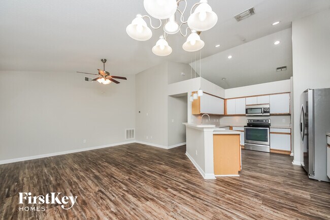 Foto del edificio - 11405 Kenley Cir