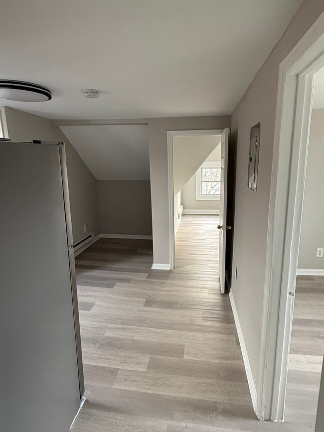 Building Photo - 171 Godwin Ave