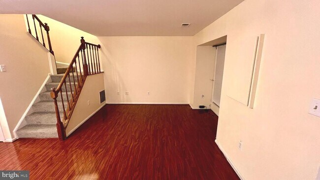 Foto del edificio - 14316 Johnny Moore Ct
