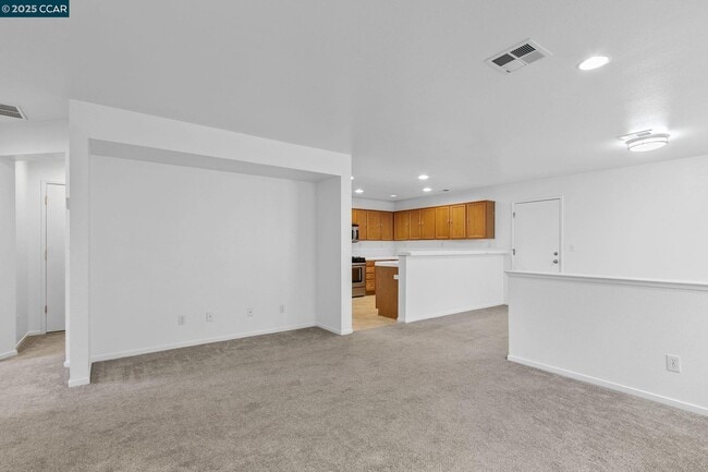 Foto del edificio - 3200 Puffin Cir