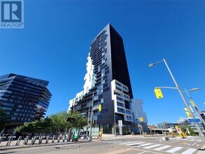 Building Photo - 170 Bayview Ave