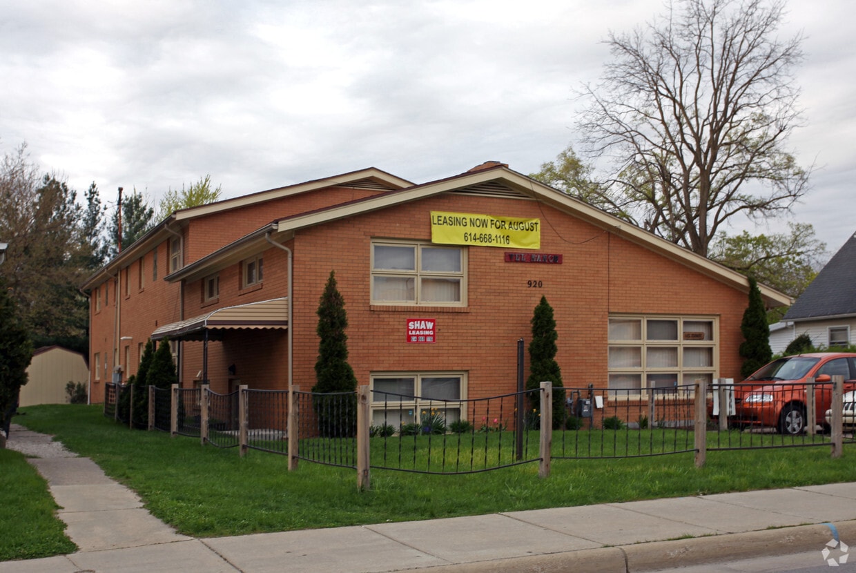 920 E Wooster St, Bowling Green, OH 43402 Apartments in Bowling Green