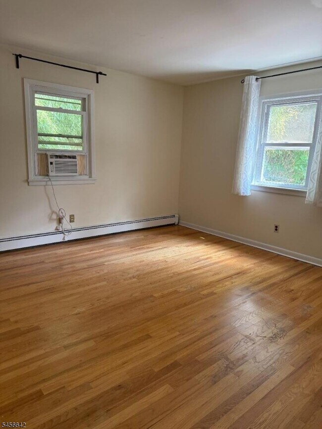 Building Photo - 403 Longview Ct