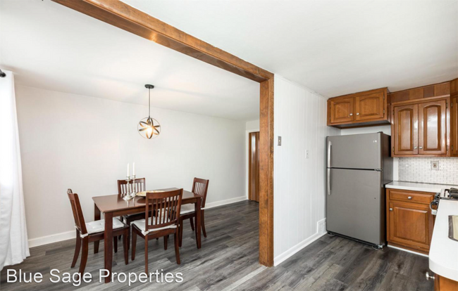 Foto del edificio - 3 br, 1 bath House - 271 Woodbridge Rd.