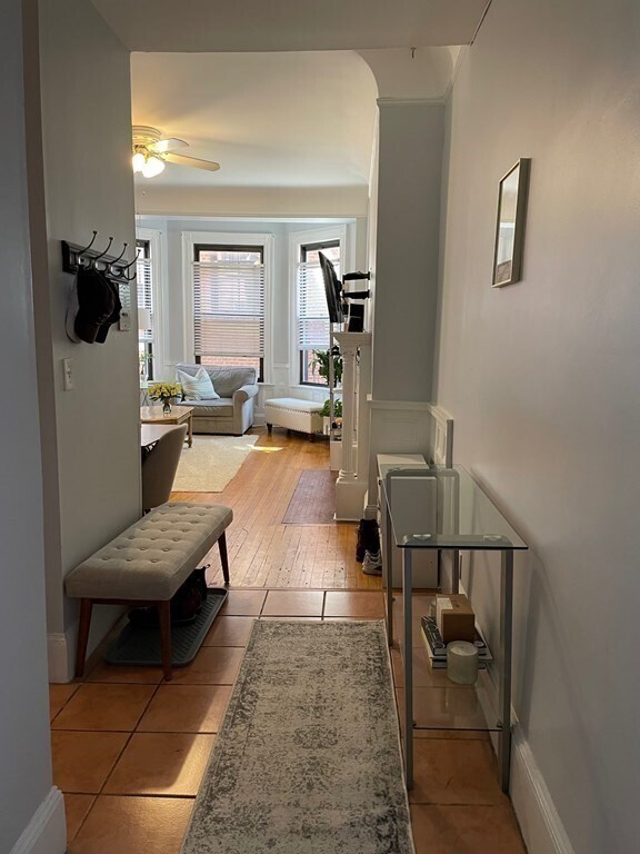 Foto del edificio - 362 Commonwealth Ave