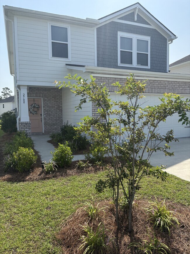 Building Photo - 2700 Grand Mdw Dr