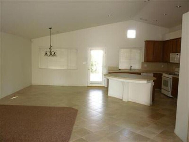 Foto del edificio - 3 Bedroom PLUS office