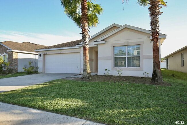 Foto del edificio - **HUGE RENT SPECIAL $1,200.00 in Rent Cred...