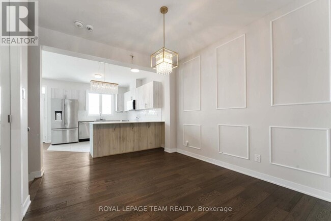 Building Photo - 184 Beebalm Cres