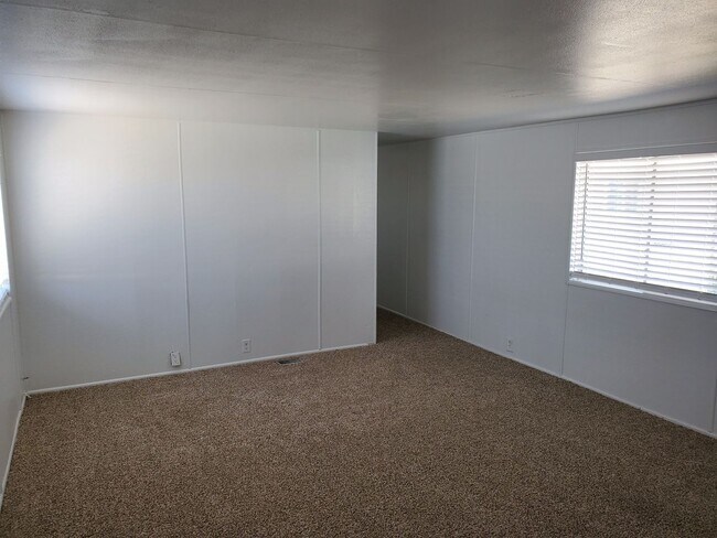 Foto del edificio - Now Available: 2 bedroom. Bullhead City