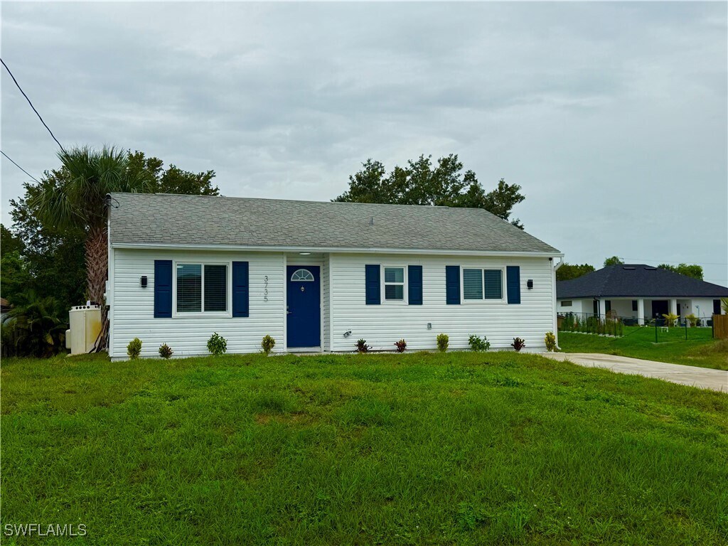 Foto principal - 3735 11th St W