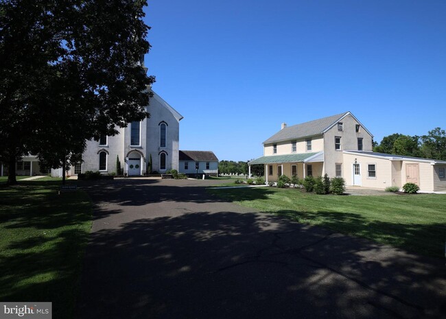 Building Photo - 3248 W Skippack Pike