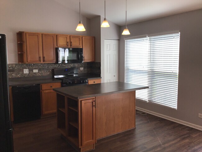 Foto del edificio - 1559 Parkside Dr