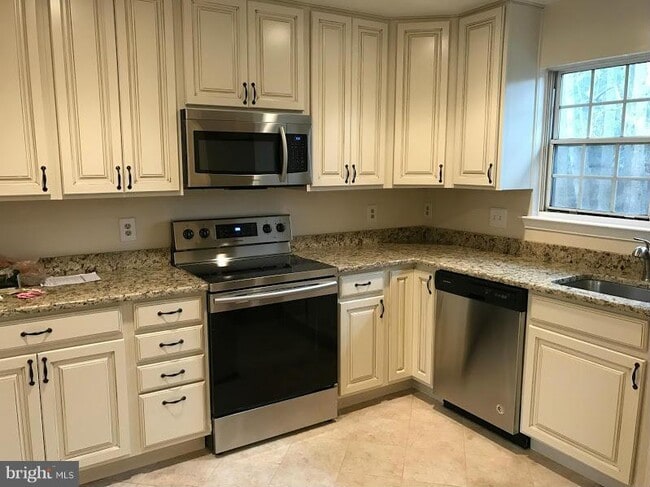 Foto del edificio - 6182 Martins Landing Ct