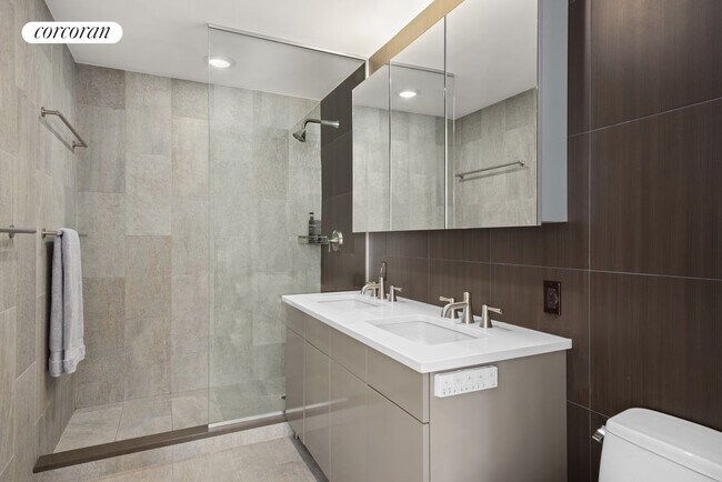 Building Photo - 215 Avenue B