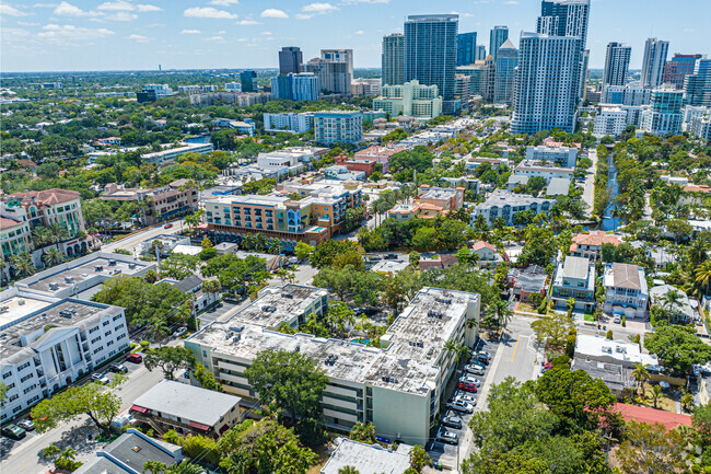Context - Las Olas Regency