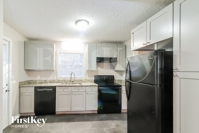 Building Photo - 55 Grant Dr NW