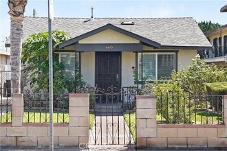 Building Photo - 660 S La Verne Ave