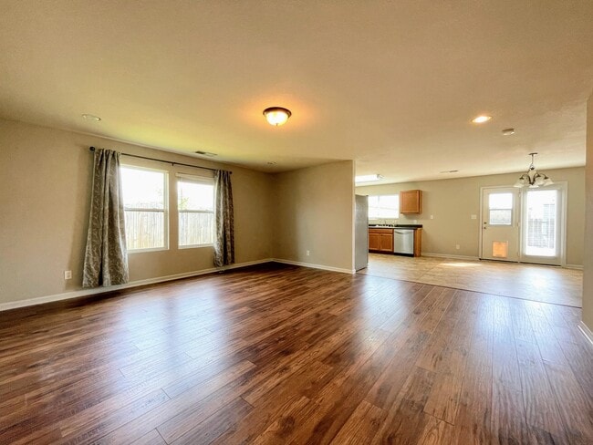 Foto del edificio - 3412 Castlecreek Dr SW