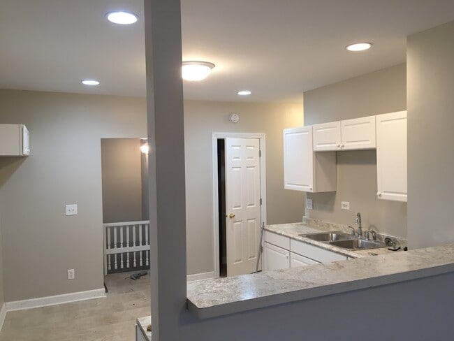 Building Photo - 1222 Catherine St
