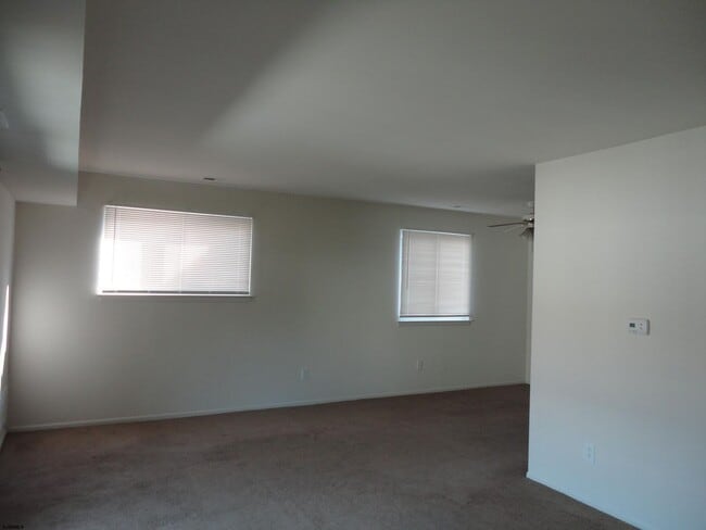 Building Photo - 2461 Arbor Ct