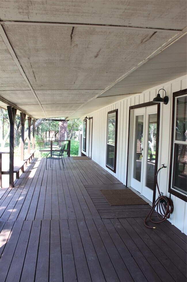 Foto del edificio - 630 Hillsedge Rd