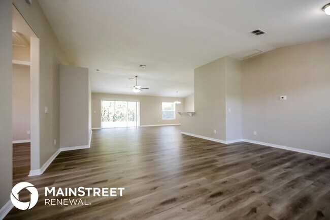 Building Photo - 3607 75th St W