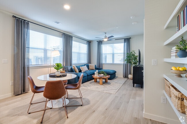 1BR, 1BA - 786SF - Prose Hardy Yards