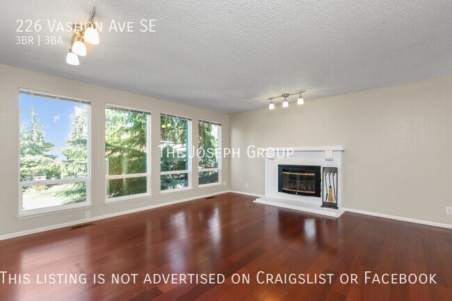 Foto del edificio - 226 Vashon Ave SE