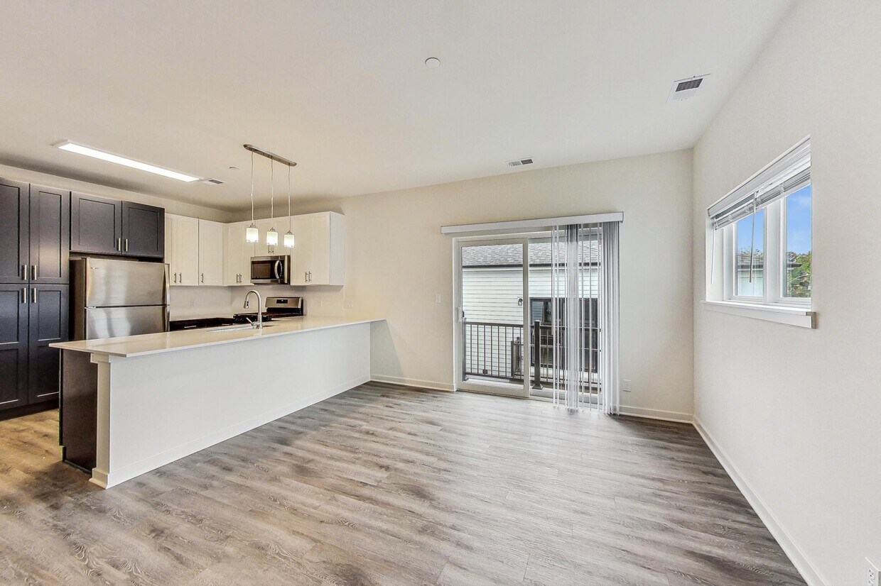 Morris Station Apartments in Mundelein, IL