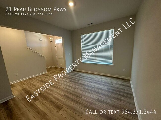 Building Photo - 21 Pear Blossom Pkwy