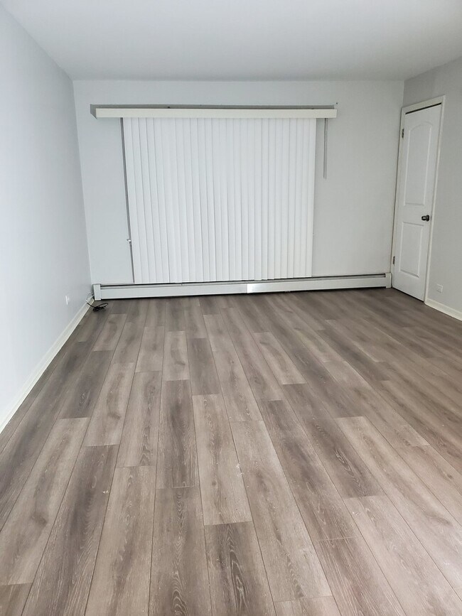 Foto del edificio - 1424 E 156th St