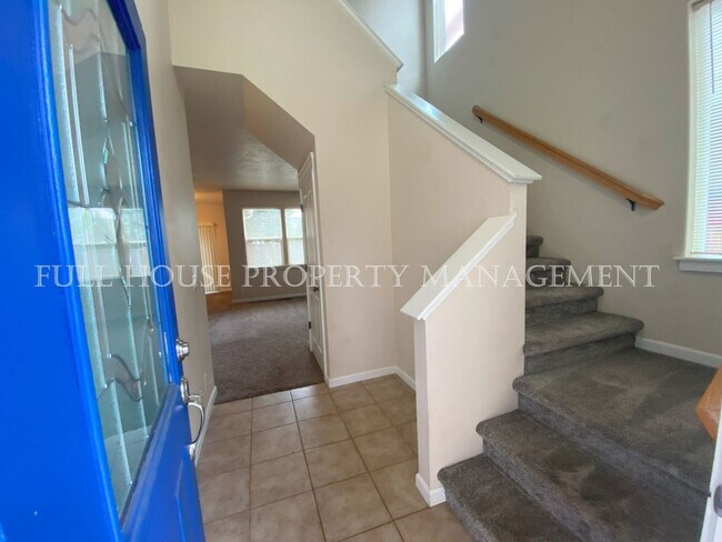 Building Photo - 3 br, 2.5 bath House - 5521 King Arthur Ct.