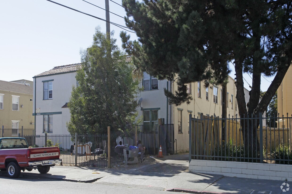 The Seminary Apartments Oakland, CA