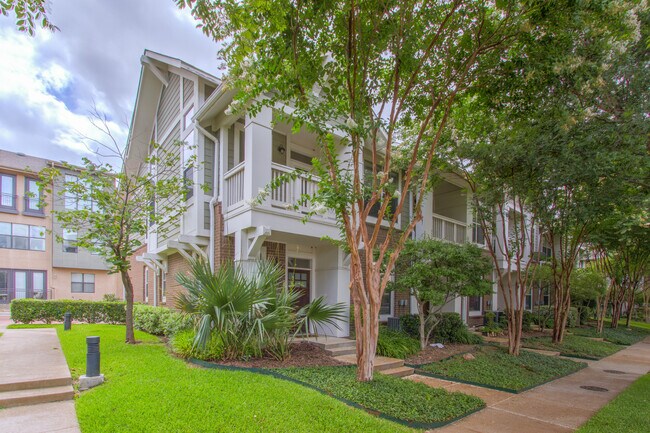 Foto del edificio - 1862 Summit Ave