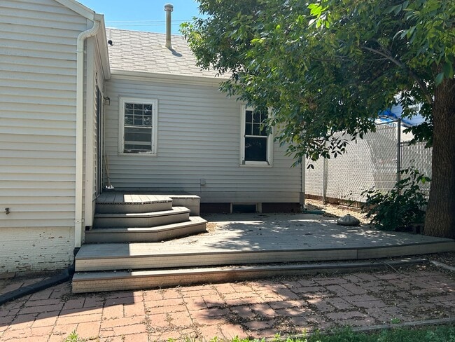 Building Photo - Cozy Single Family House for Rent